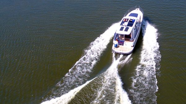 Gebrauchtboot Nimbus 365 Coupe (7).jpg