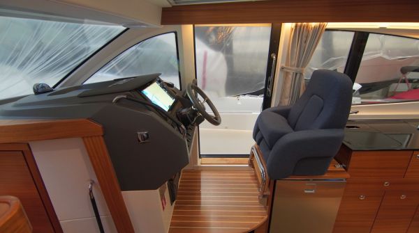 Nimbus 365 Coupe Interieur (12).jpg