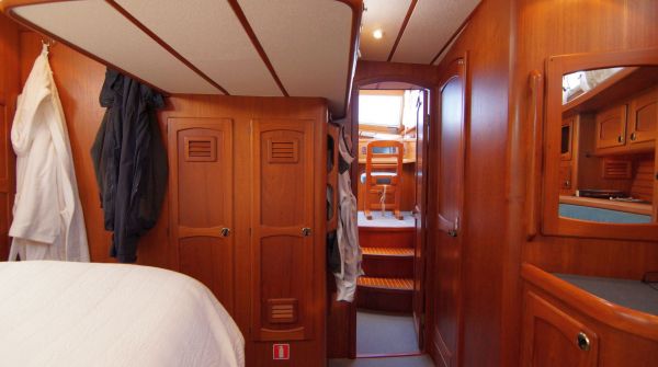 used Nauticat 515 for sale (4).jpg