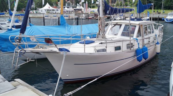 Nauticat33_Hoeft_wholeship2_on.jpg