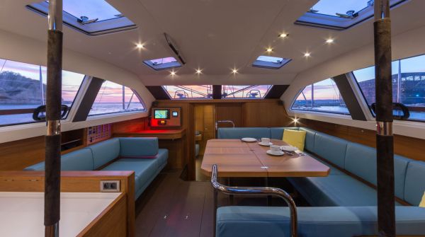 Wauquiez Pilot Saloon 58 interior