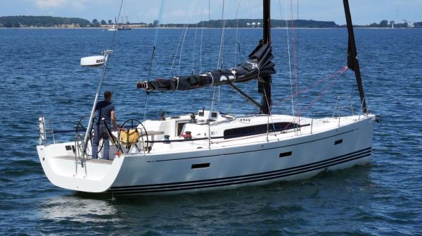X-Yachts XP-38 zu verkaufen (5).jpg