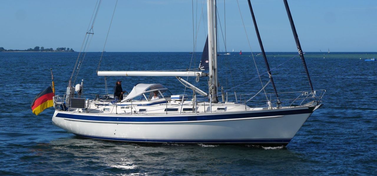 Hallberg-Rassy 42F MK II