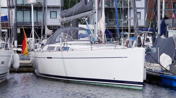Gebrauchtboot Grand Soleil Botin + Carkeek (5).JPG
