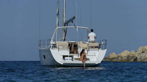 Grand Soleil 46 LC sailing (1).jpg