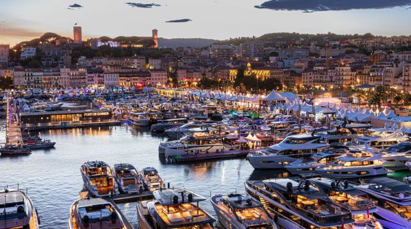 Cannes Yachting Festival (7).jpg