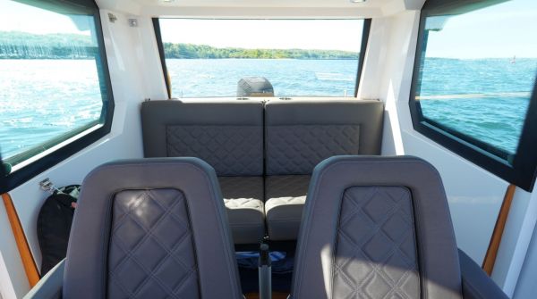 gebrauchte Axopar 28 Cabin AC (4).jpg