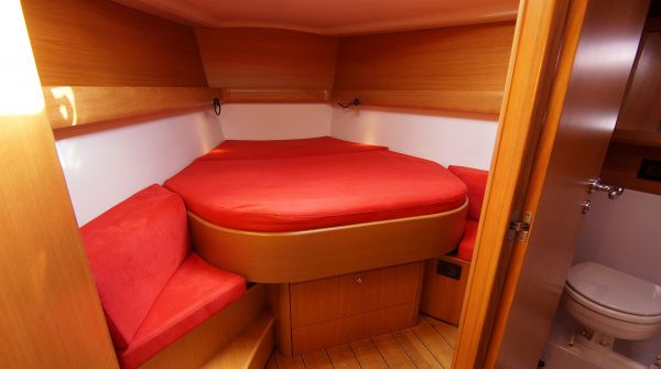 used Grand Soleil 43 BC for sale (7).JPG