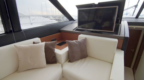 Gebrauchtboot Prestige 550 (19).jpg