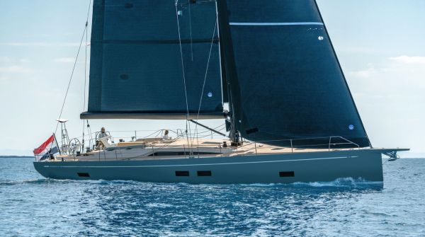 Grand Soleil 65 Performance (2).jpg