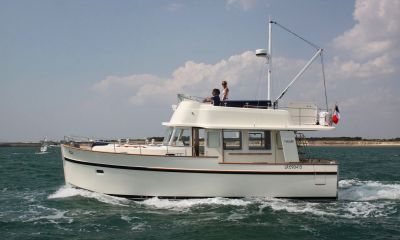 RHEA Trawler 36 im Wassersport-Test