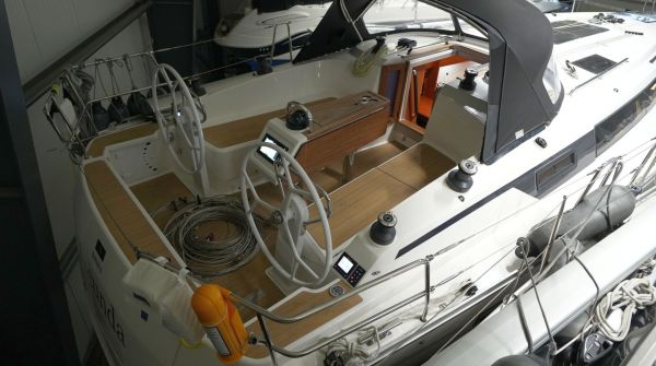 Bavaria Cruiser 37 zu verkaufen (2).jpg