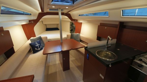 Gebrauchtboot Hanse 315 (9).jpg