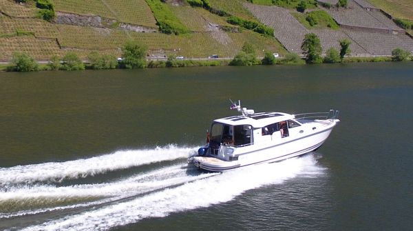 Gebrauchtboot Nimbus 365 Coupe (9).jpg