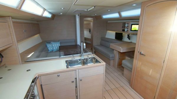used Solaris One 48 for sale (9).jpg