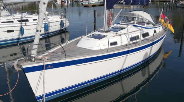 Gebrauchtboot Hallberg-Rassy 372 (9).jpg