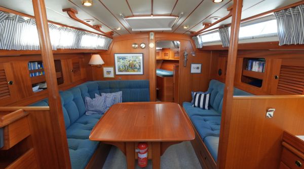 Gebrauchtboot Hallberg-Rassy 42F (7).jpg