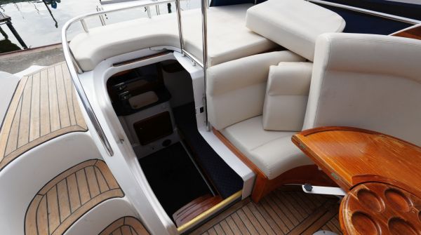 gebrauchte Nidelv 320 Cruiser (8).jpg