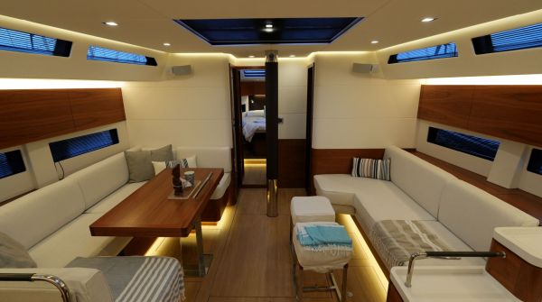 Gebrauchtboot AMEL 50 (13).jpg