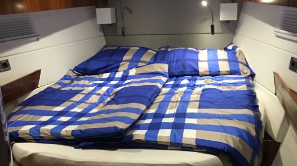 Gebrauchtboot AMEL 55 (5).jpg