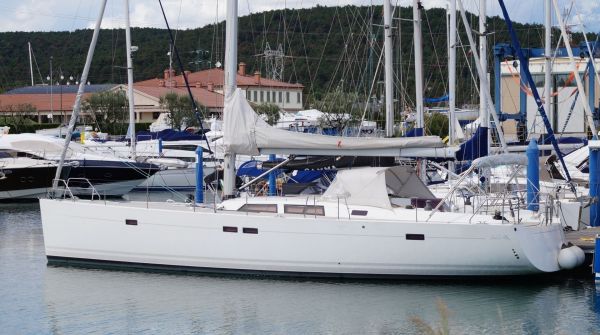 used Hanse 540e for sale 029.jpg