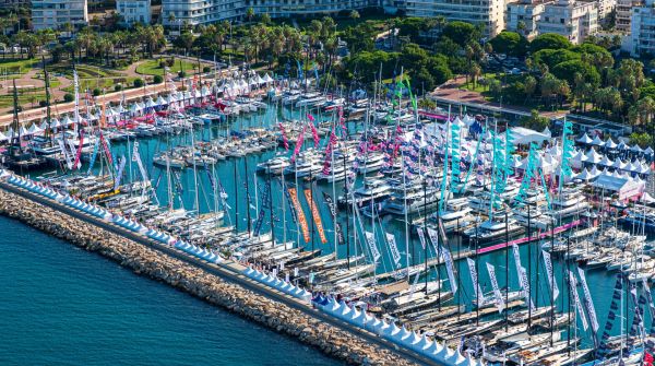 Cannes Yachting Festival (1).jpg