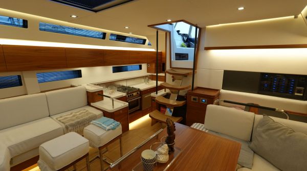 Gebrauchtboot AMEL 50 (1).jpg
