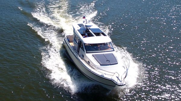 Gebrauchtboot Nimbus 365 Coupe (10).jpg
