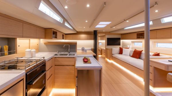 Grand Soleil 65 Performance interior (3).jpg
