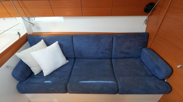 pre-owned XP-38 by X-Yachts (11).jpg