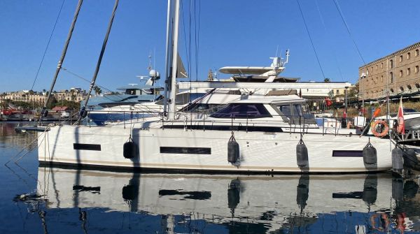 Pre-owned AMEL 50 (8).jpg